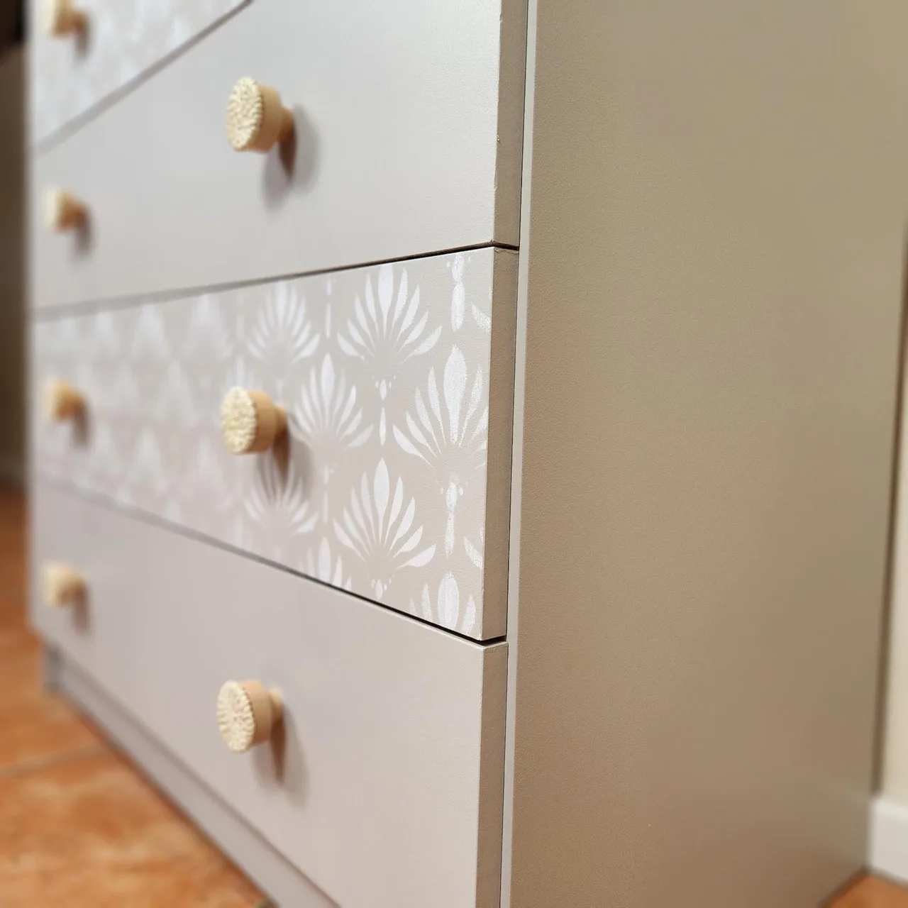 Tallboy Dresser 5 Drawer Light Grey Refurbished Coastal Hamptons Bedroom Storage – photo 4