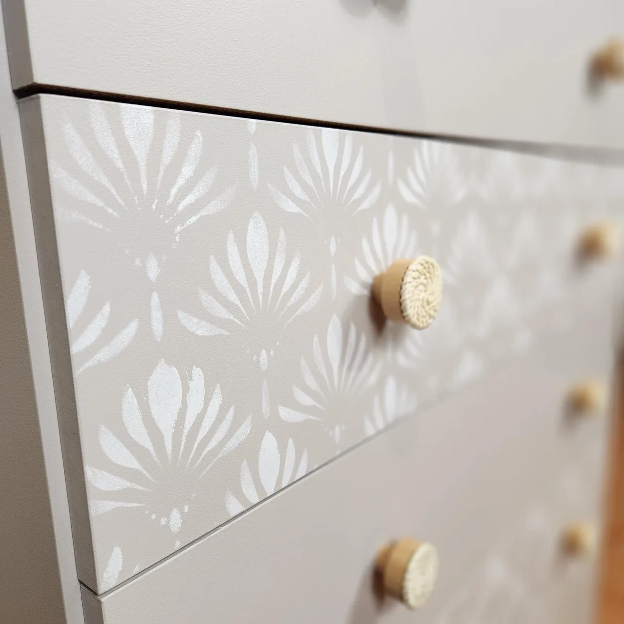 Tallboy Dresser 5 Drawer Light Grey Refurbished Coastal Hamptons Bedroom Storage – photo 7