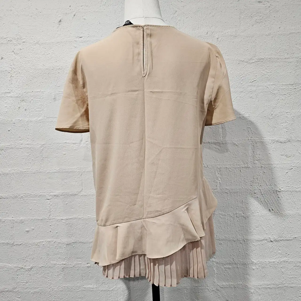 Zara flutter sleeve blouse size S pleated smart corporate – photo 4