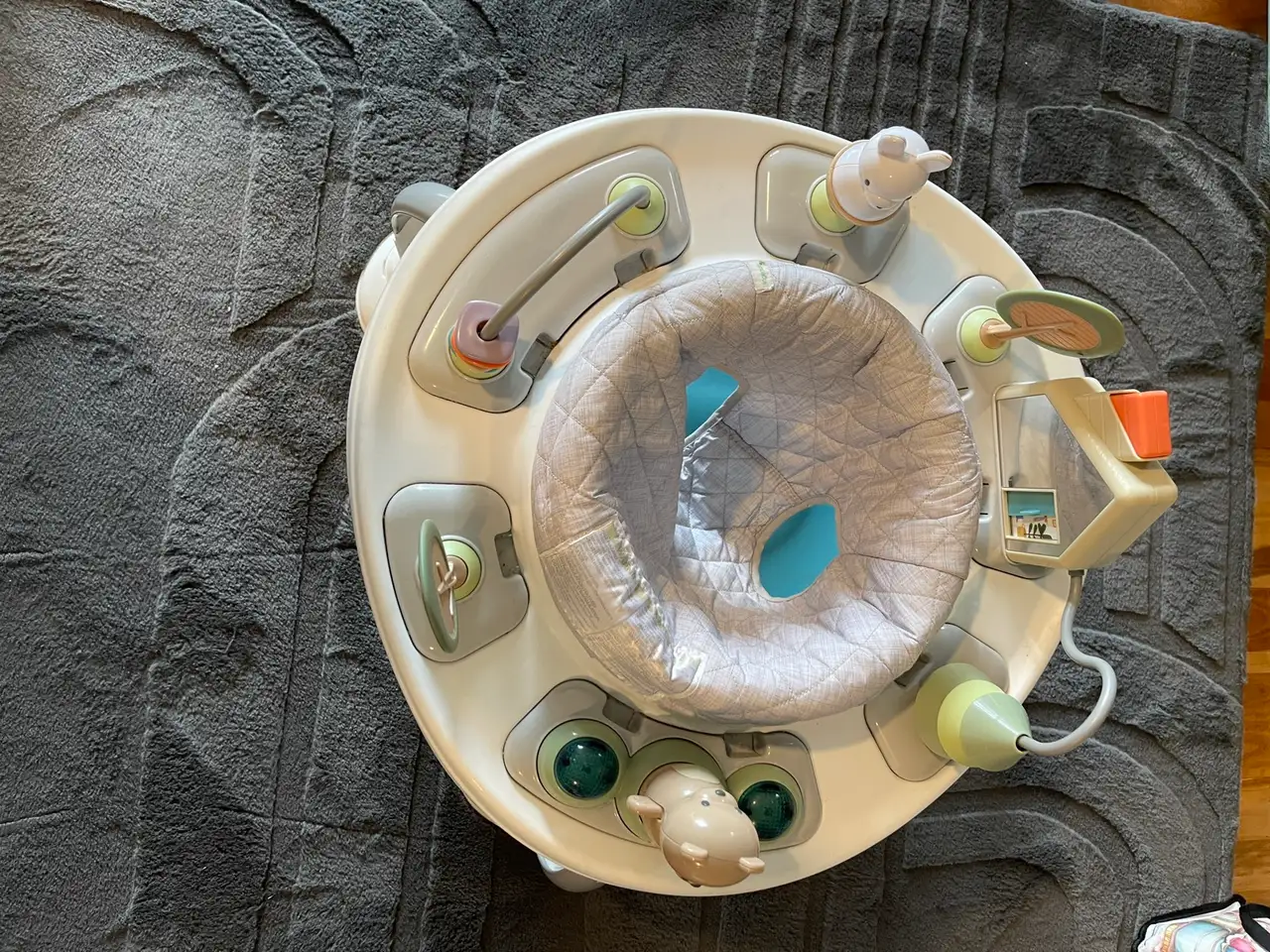Ingenuity Baby-Toddler 2-in-1 Activity Centre – photo 2