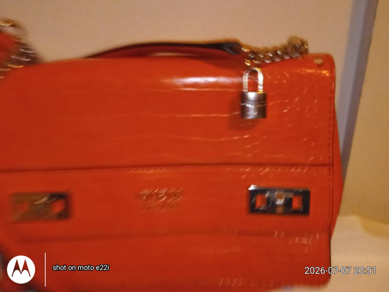 Guess  orange  croc  Handbag — photo 5