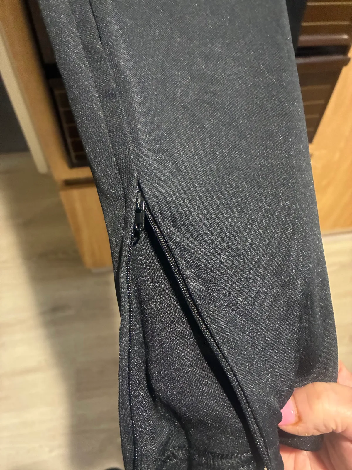 Adidas sweatpants – photo 4