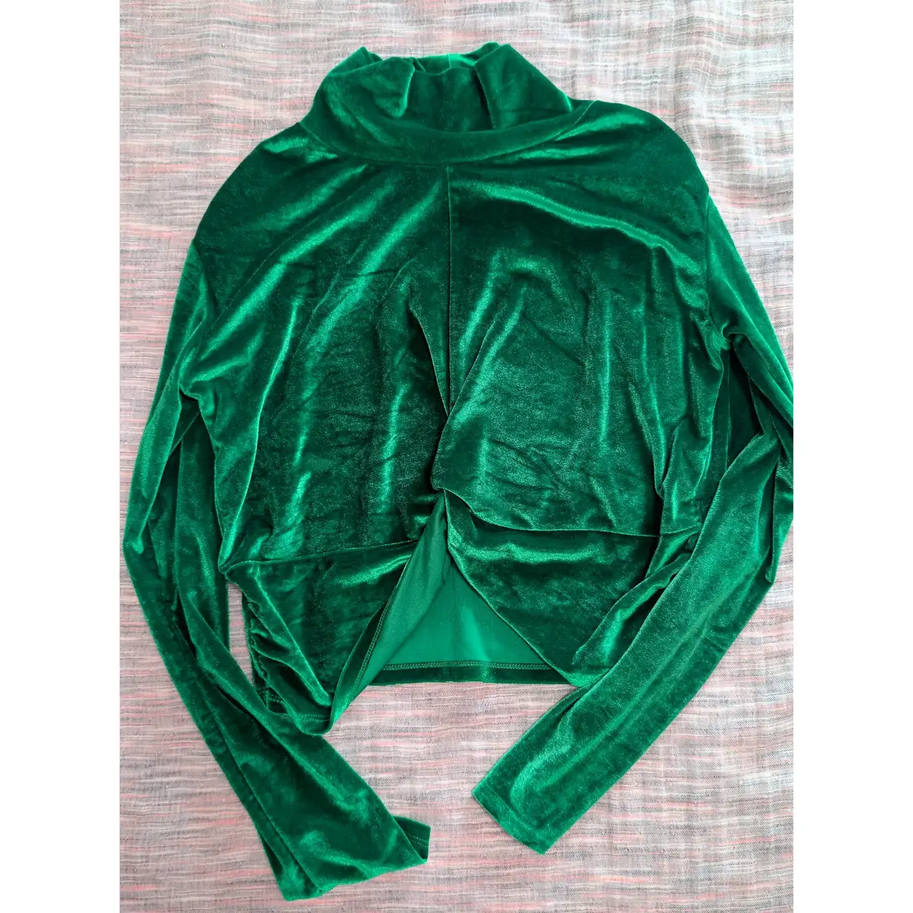 Green velvet mock turtleneck crop top size 10 – photo 4