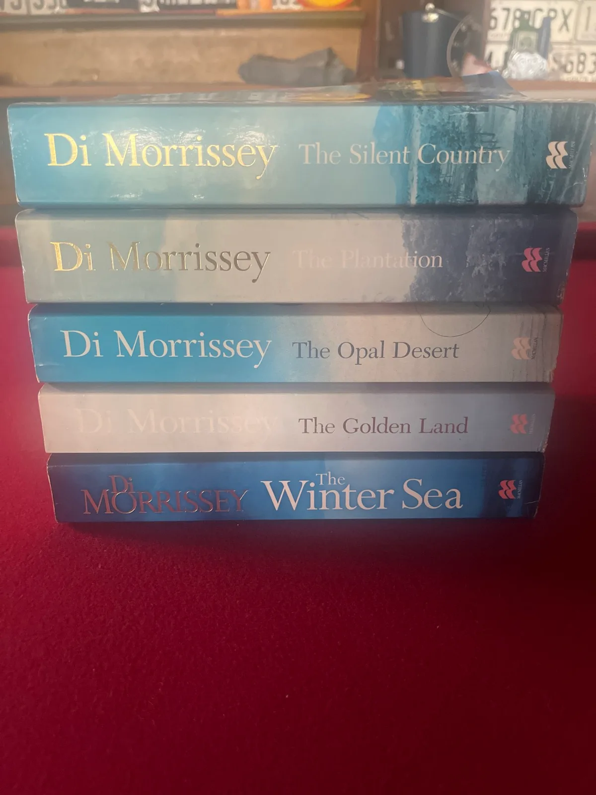 Di Morrissey books — photo 3