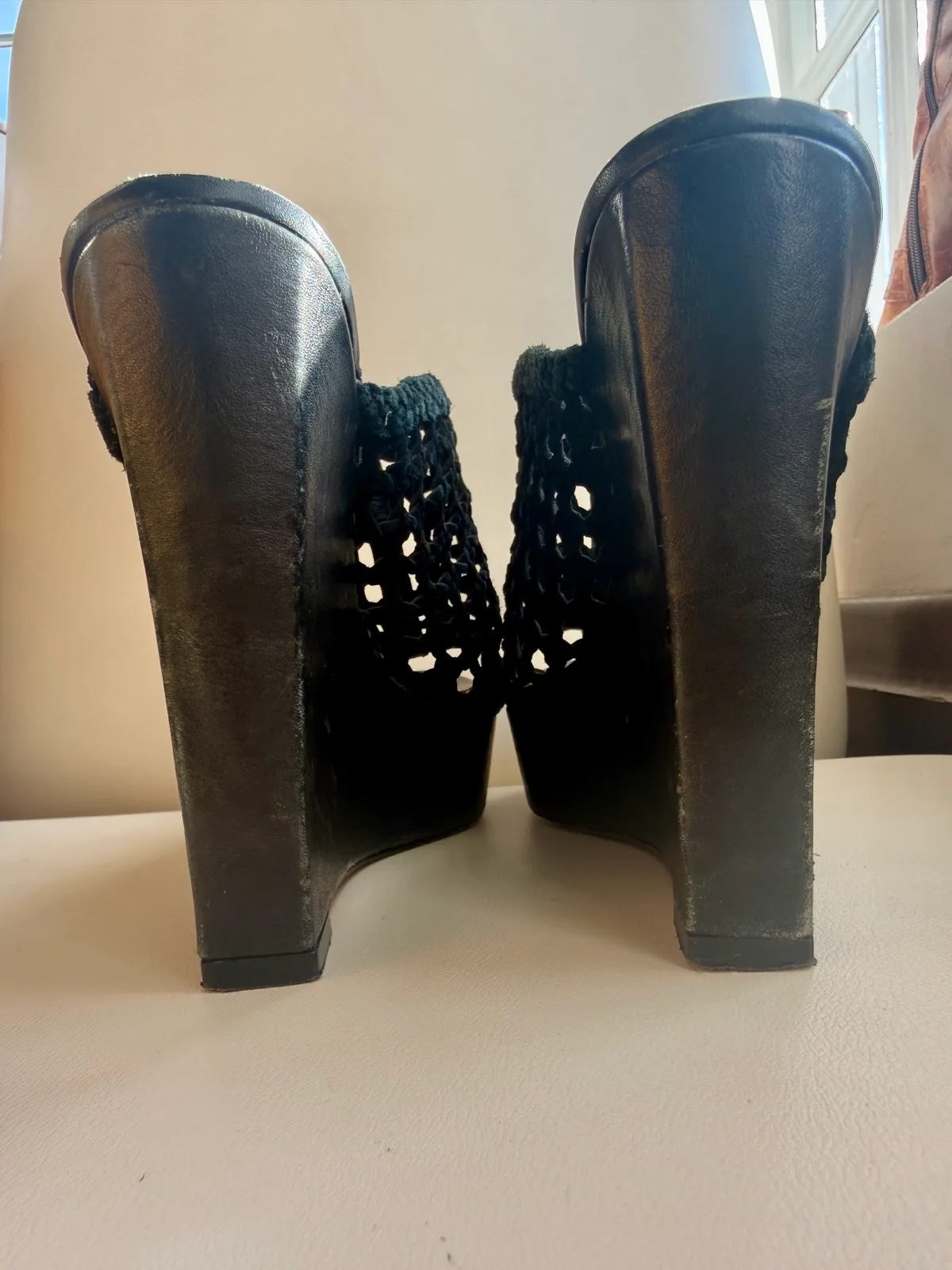 Black platform wedge leather woven mules- EU37.5 — photo 10