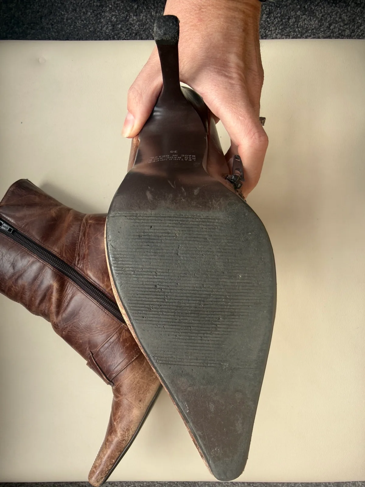 Vintage Y2K pointed-toe boots — photo 9