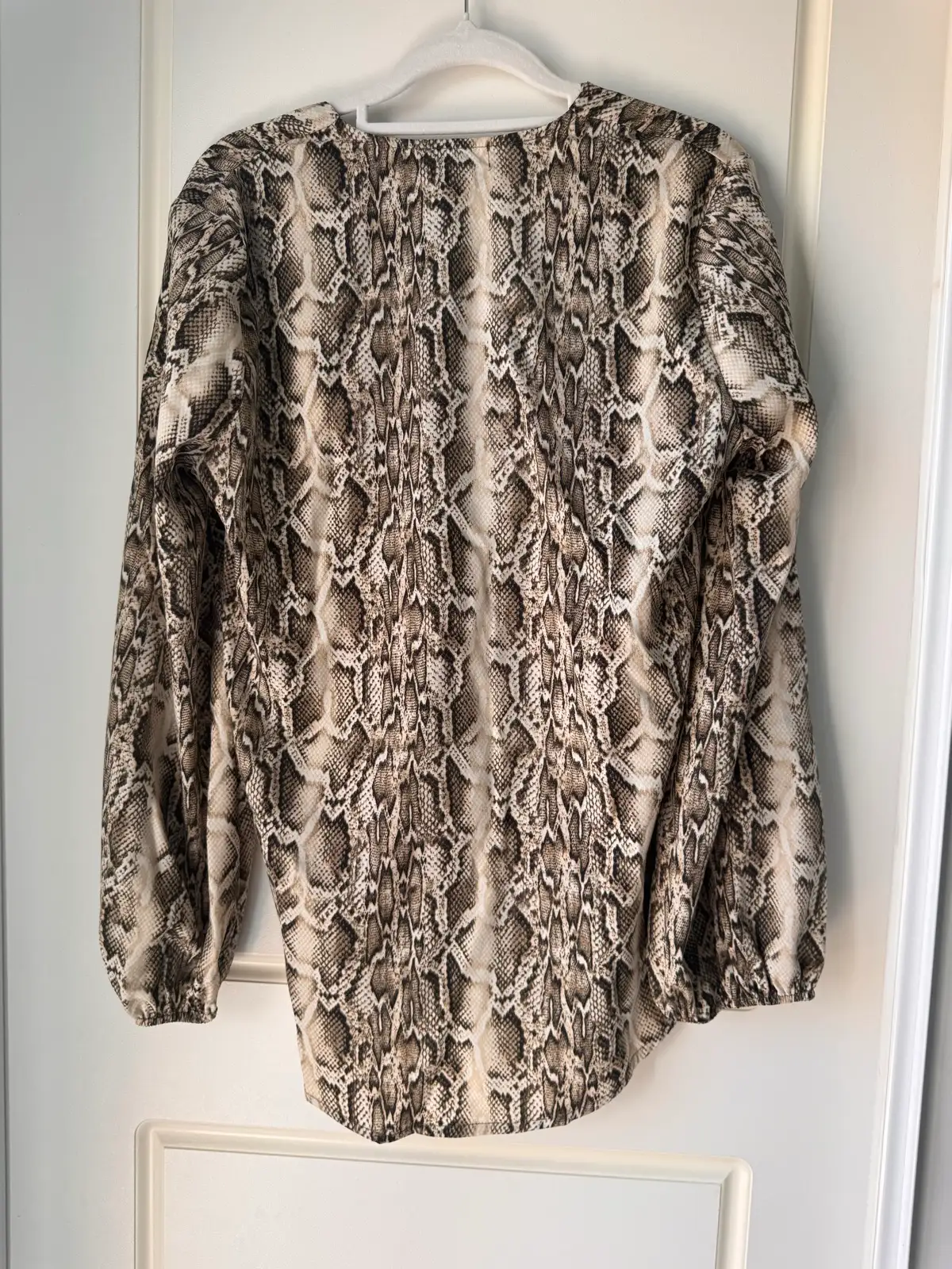 Madison The Label snake print twist front blouse XS BNWT – photo 3