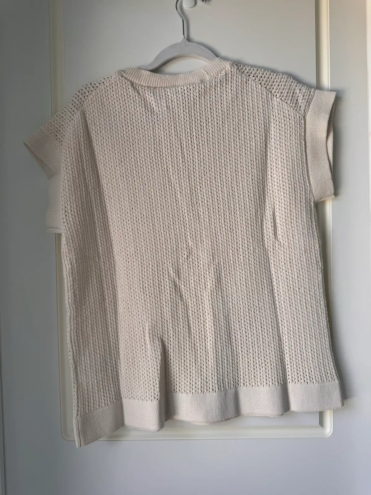 Label of Love Cream Open Knit Short Sleeve Top Size M BNWT – photo 3