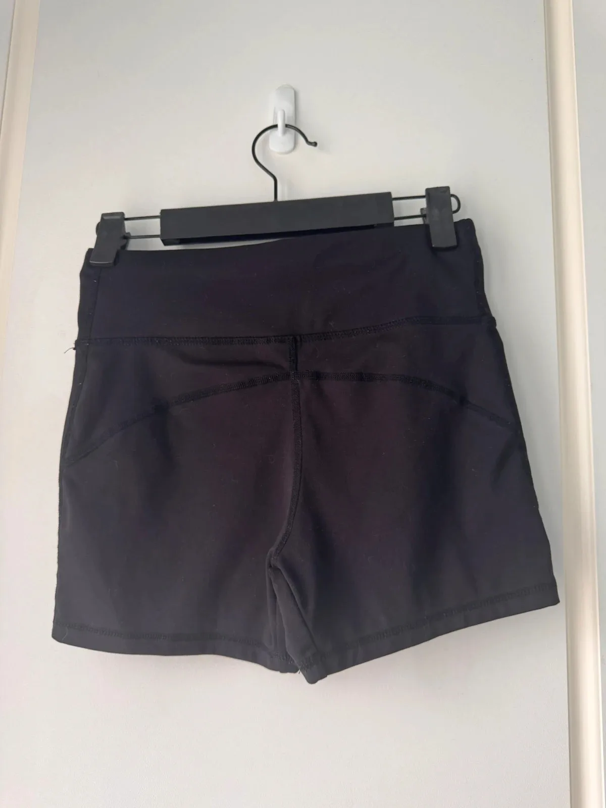 Anko Active Black High Waisted Gym Shorts Size 8 – photo 2
