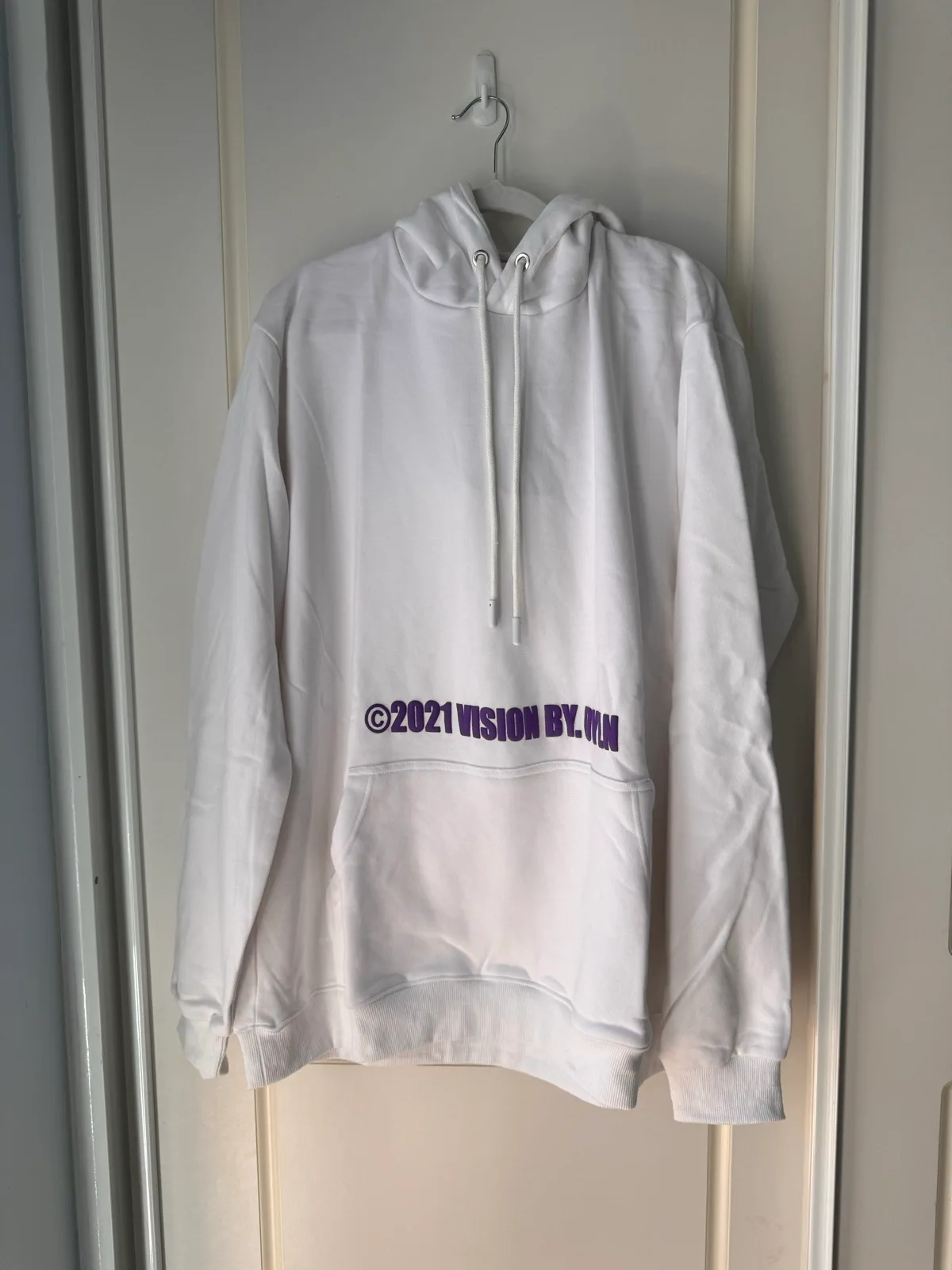 BY.DYLN Emerson hoodie white purple print size M BNWT – photo 3