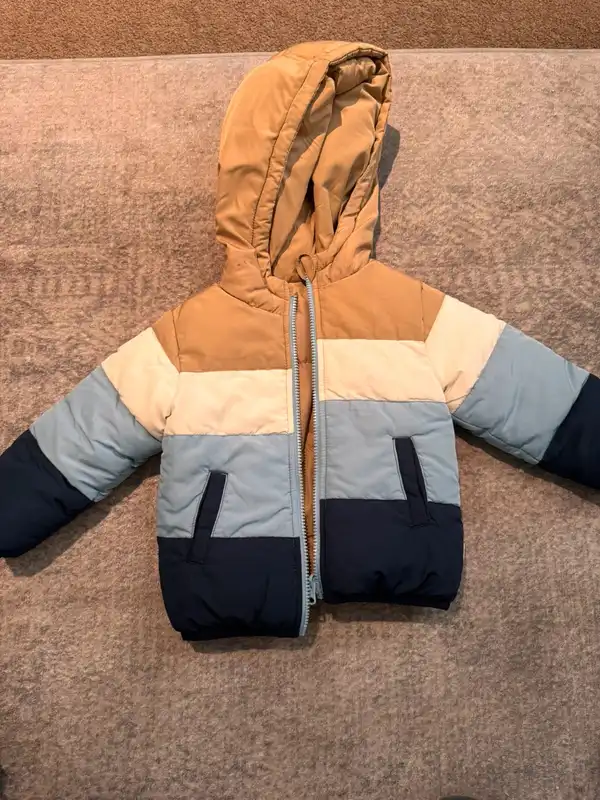 Sprout boys reversible colour block puffer jacket size 2 hooded winter coat