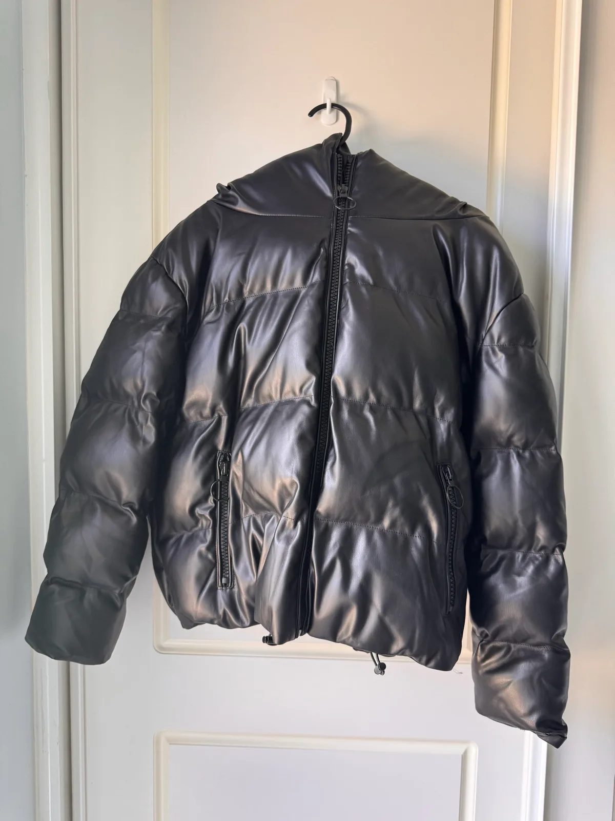 By Dyln Austin Faux Leather Bomber Jacket – XS – photo 3