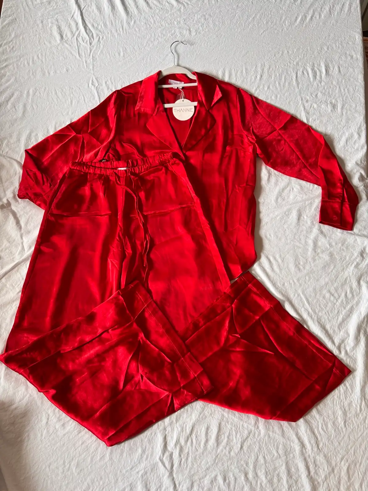 THANNE Red Satin Matching Shirt & Wide Leg Pants Set Size 8 BNWT – photo 3