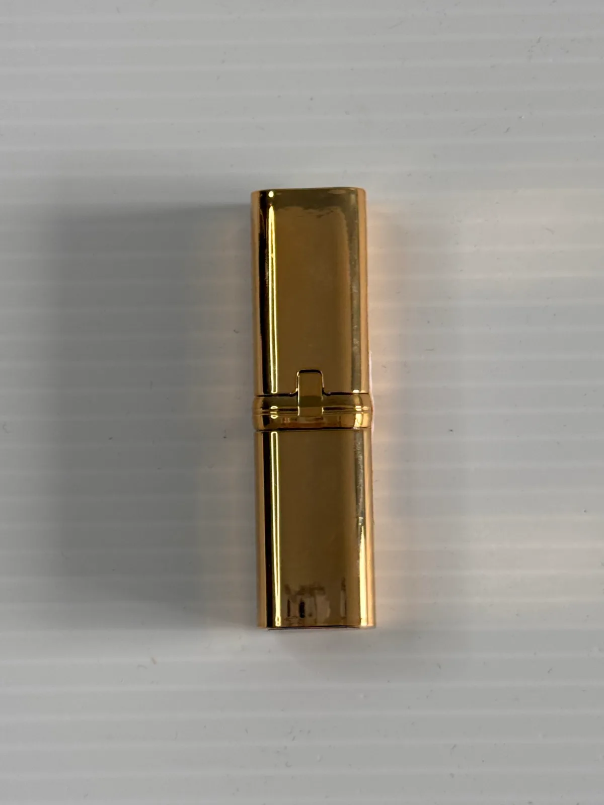 L'Oréal Paris Color Riche Nude Intense Lipstick – 520 Nu Defiant – photo 2