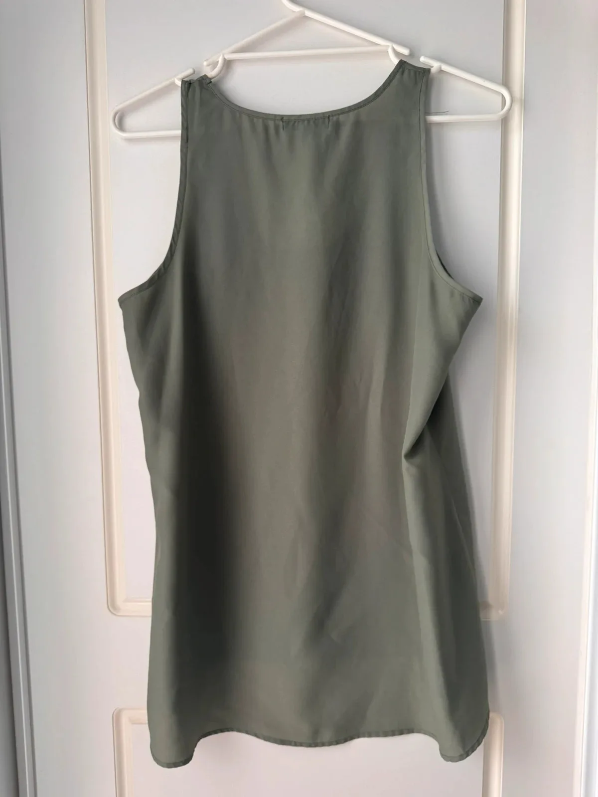 Cotton On Khaki Green Sleeveless Longline Top Size M – photo 3