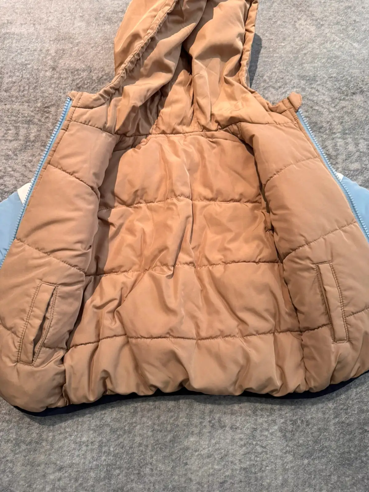 Sprout boys reversible colour block puffer jacket size 2 hooded winter coat – photo 2