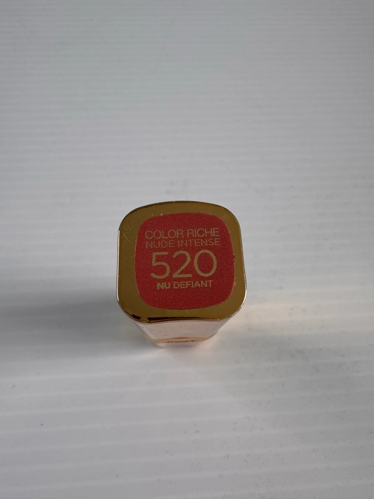L'Oréal Paris Color Riche Nude Intense Lipstick – 520 Nu Defiant – photo 5