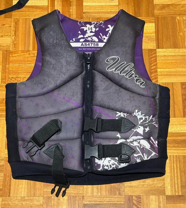 PFD size 14 child