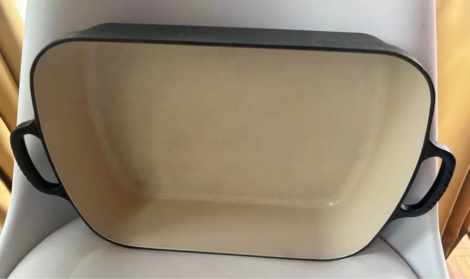 Le Creuset Signature Cast Iron Roasting Pan 33cm Satin Black 4.9L — photo 3