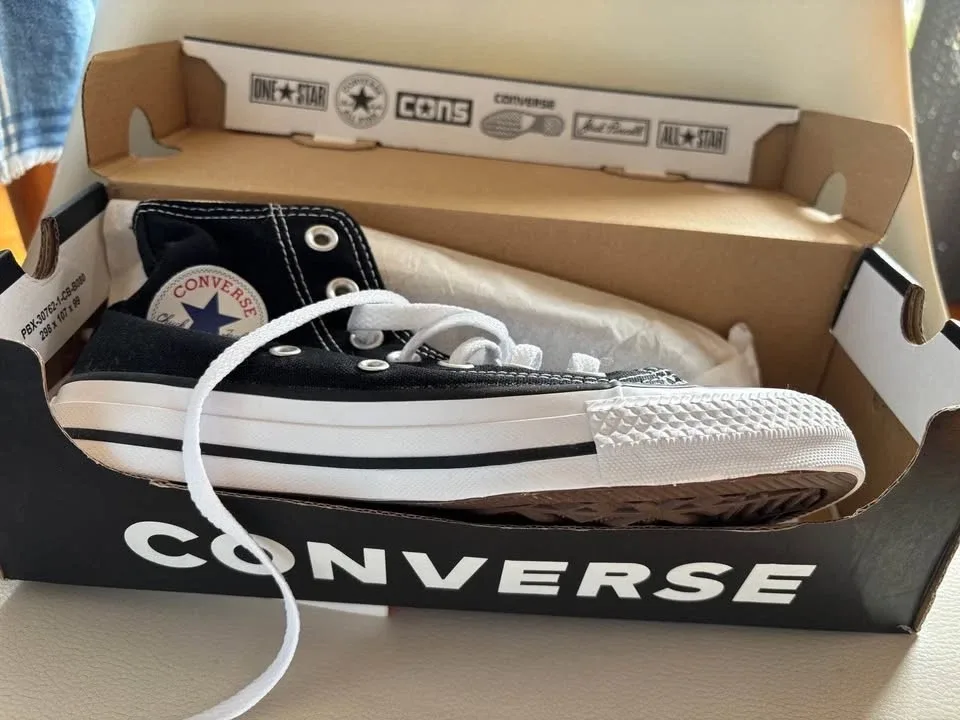Converse All Stars Black high top unisex shoes size 5 Australia new in box — photo 3