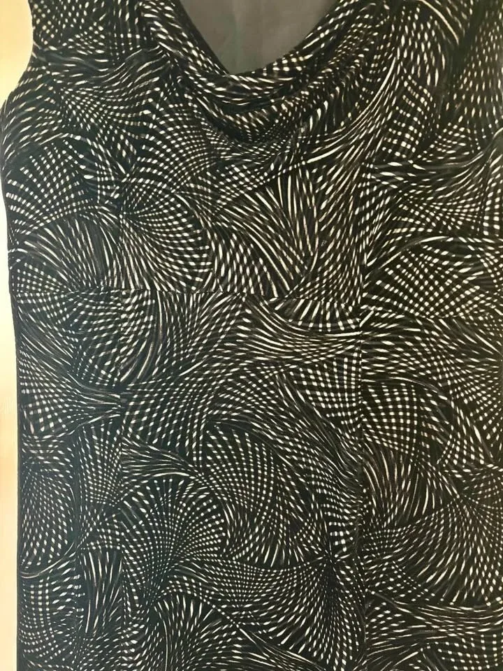 Vintage size L 12 - 14 1990s Von Troska silk blend velvet textured dress in VGC — photo 2
