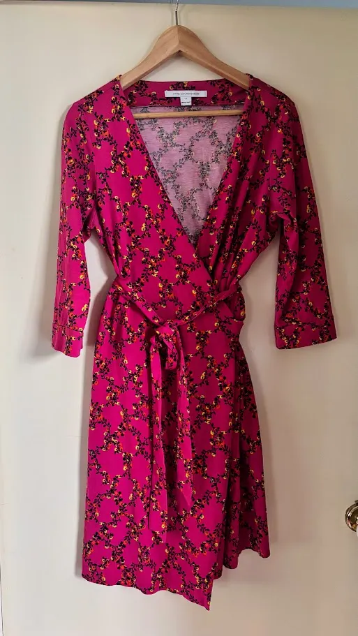 Share Diane Von Furstenberg New Julian Two Cotton Silk floral Wrap Dress size 14