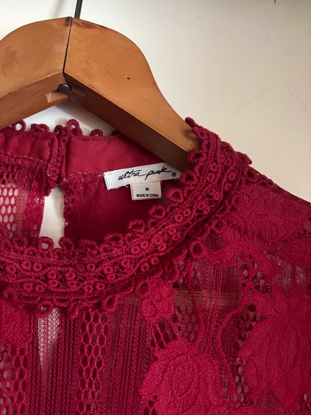 Ultra Pink USA maroon Lace long sleeve top size M as new — photo 3