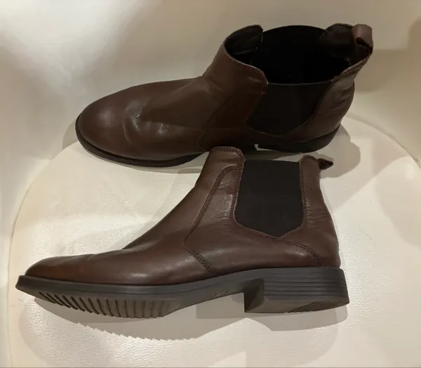 Colorado Genuine Leather Chelsea Boots – Women’s Size 42 / AU 11 – Excellent Con