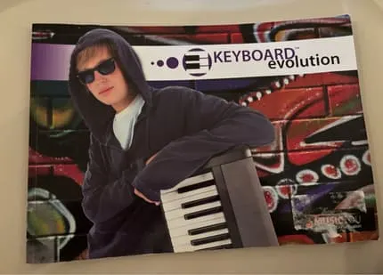 Keyboard music lesson booklet 175 pages not attempted