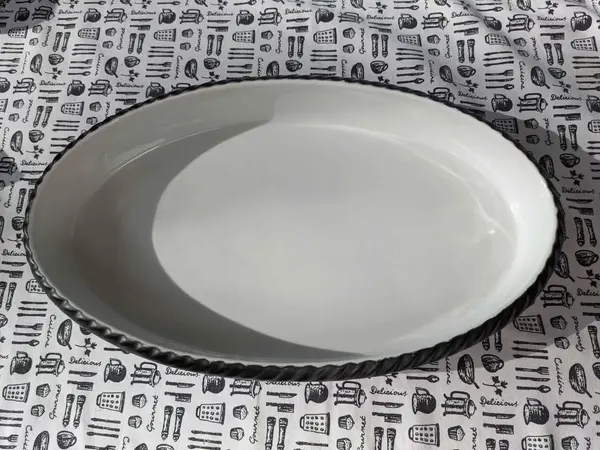 Vintage 1960s Rosenthal Porcelain Kronach Germany, Open Oval Casserole  Dish