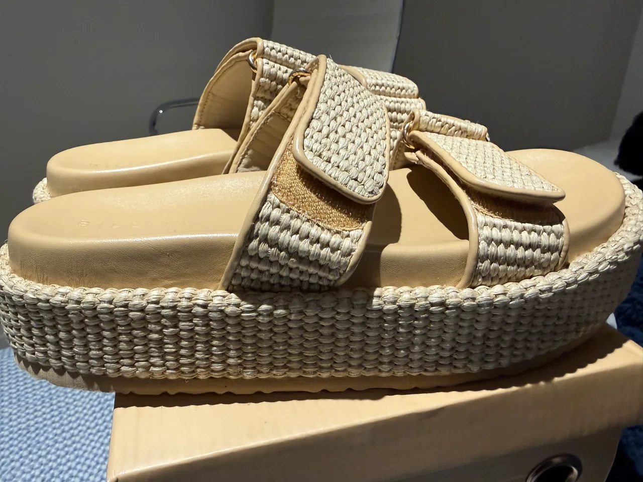 Billini Slides Size 8 New – photo 10