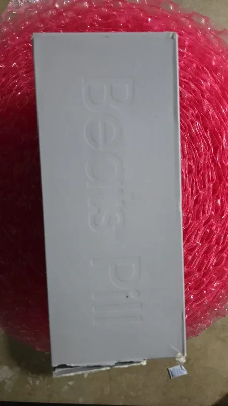 Beats Portable Pill Wireless Bluetooth Speaker (MWQW3LL/A) - Statement Red – photo 3