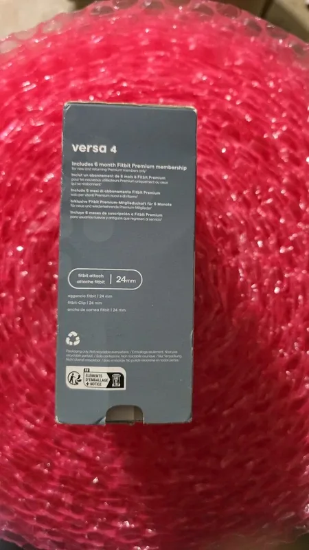Fitbit Activity Tracker Versa 4 Fitness Watch (FB523BKBK) - Black/Graphite – photo 2