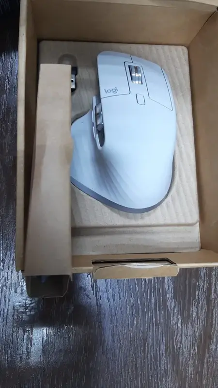 Logitech Mx Master 3S Wireless Mouse (910-006558) - Pale Gray