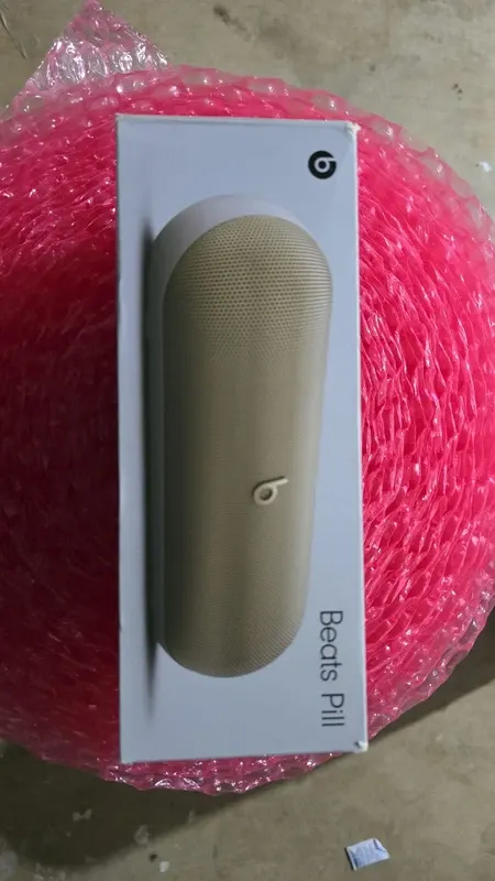 Beats Pill Portable Wireless Bluetooth Speaker (MW463LL/A) - Champagne Gold