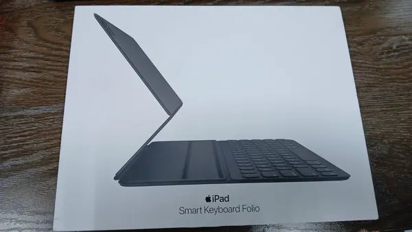 Apple iPad Pro 12.9" Smart Keyboard Folio MXNL2LL/A - Black