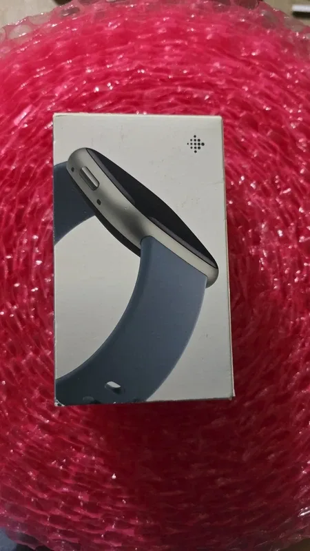 Fitbit Activity Tracker Versa 4 Fitness Smartwatch - Waterfall Blue – photo 2