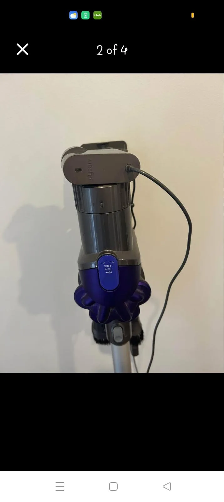 Stick vacuum — photo 2
