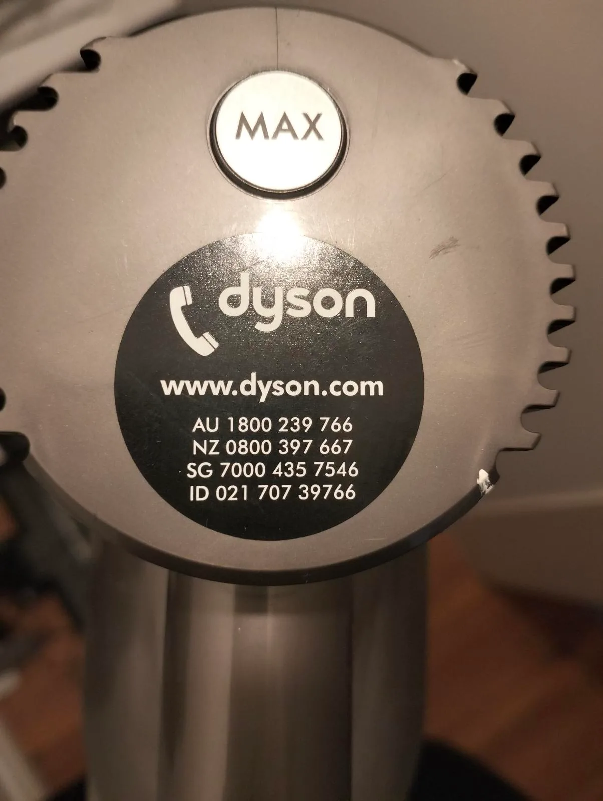 Stick vacuum — photo 6