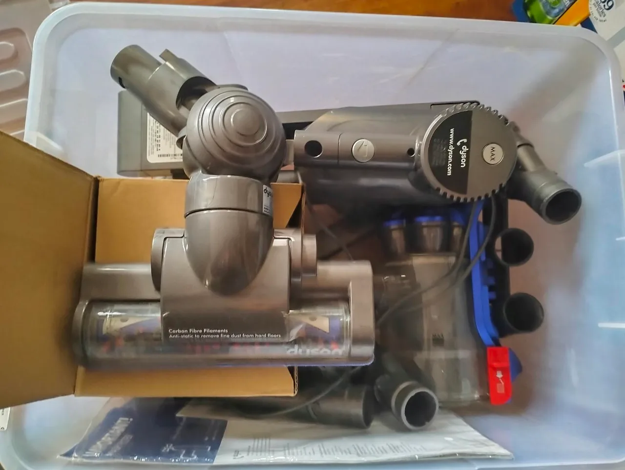 Stick vacuum — photo 9