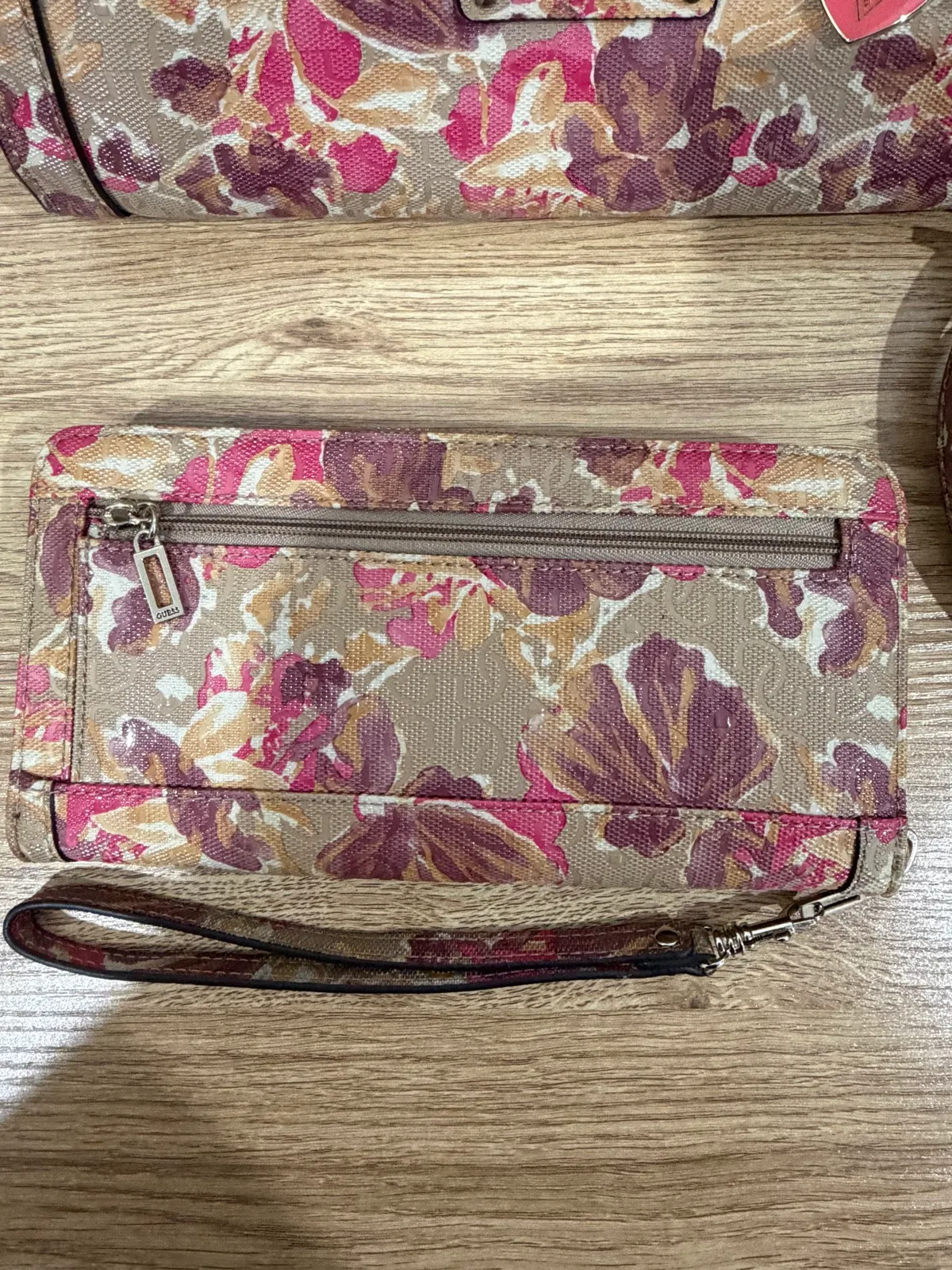 Guess Handbag and Wallet Set — photo 5