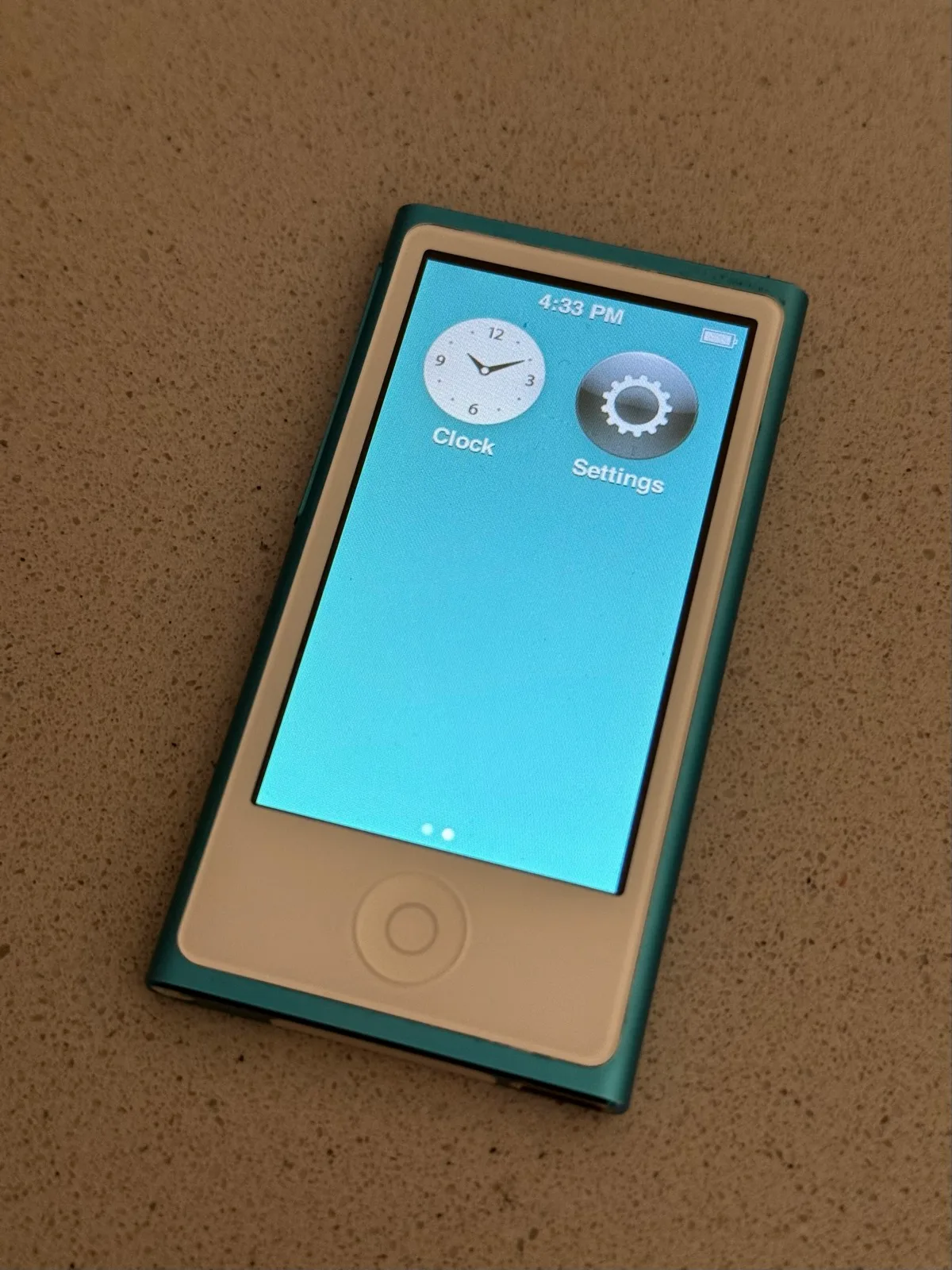 Apple iPod Nano 16gb 7th Gen — photo 3