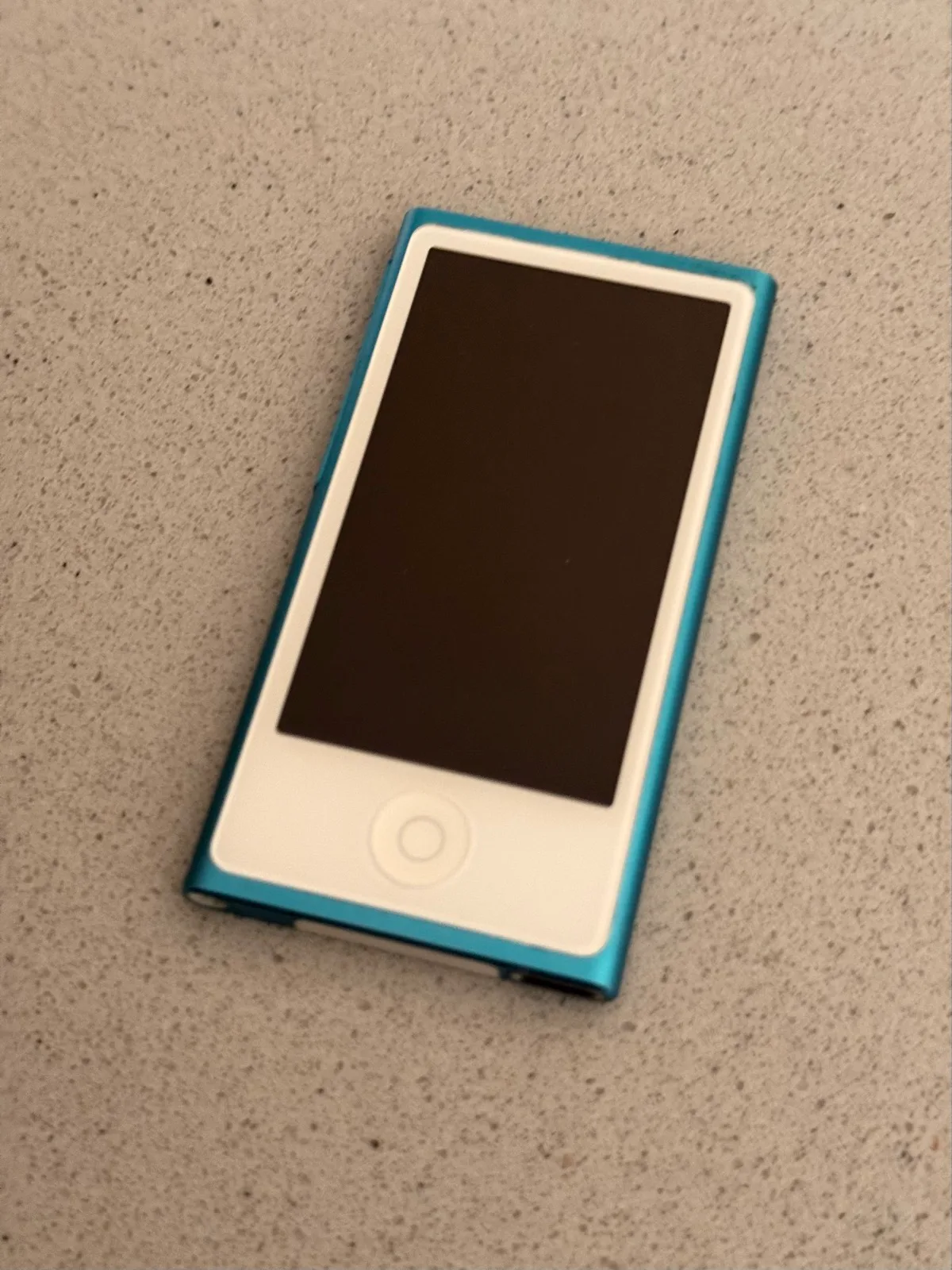 Apple iPod Nano 16gb 7th Gen — photo 6