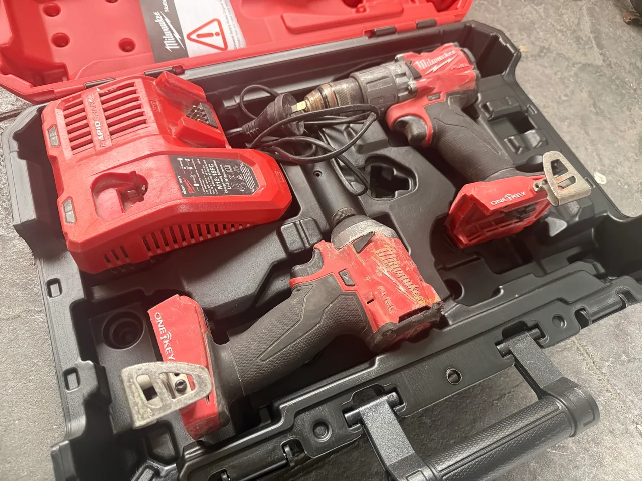 Milwaukee 18V 2pc Drill Set — photo 3