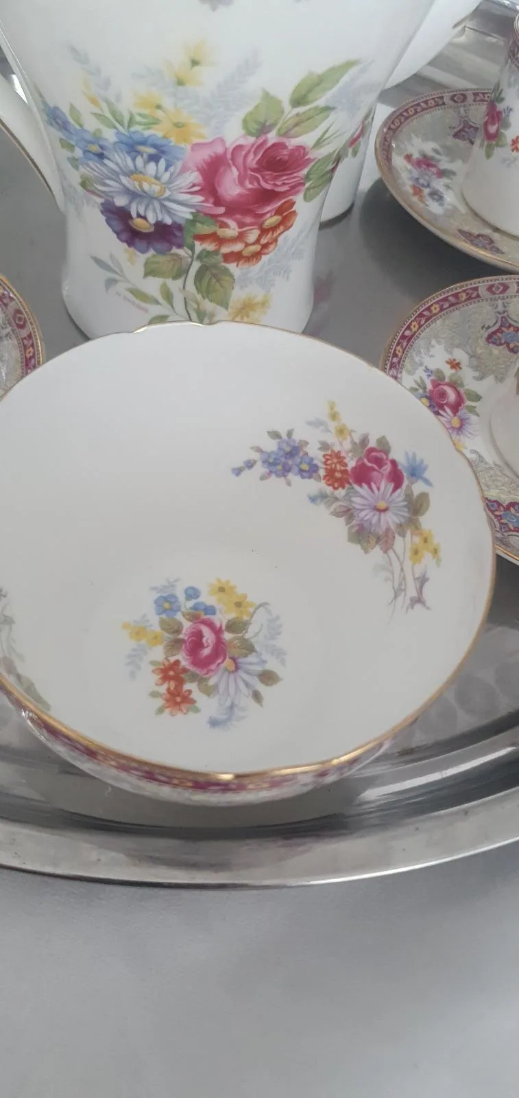 Vintage Shelley "Georgian Red" Fine Bone China Tea Set – 15 Pieces – Mint Condit — photo 5
