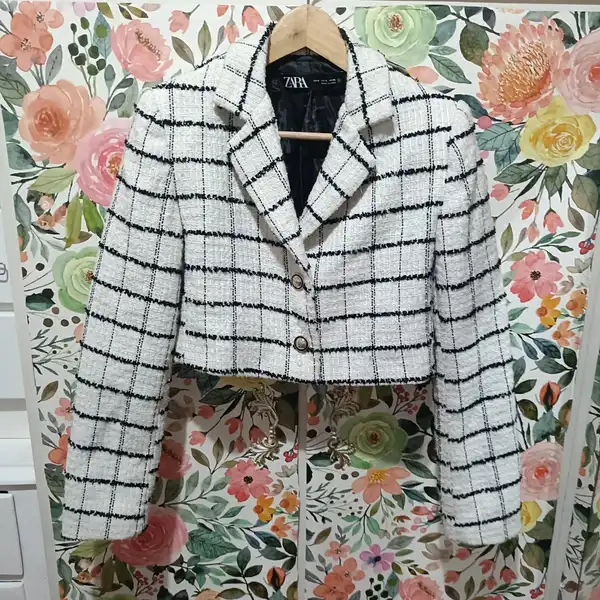 Zara S Black White Tweed Jacket Cropped Boucle Pocket Blazer Office Cute KO