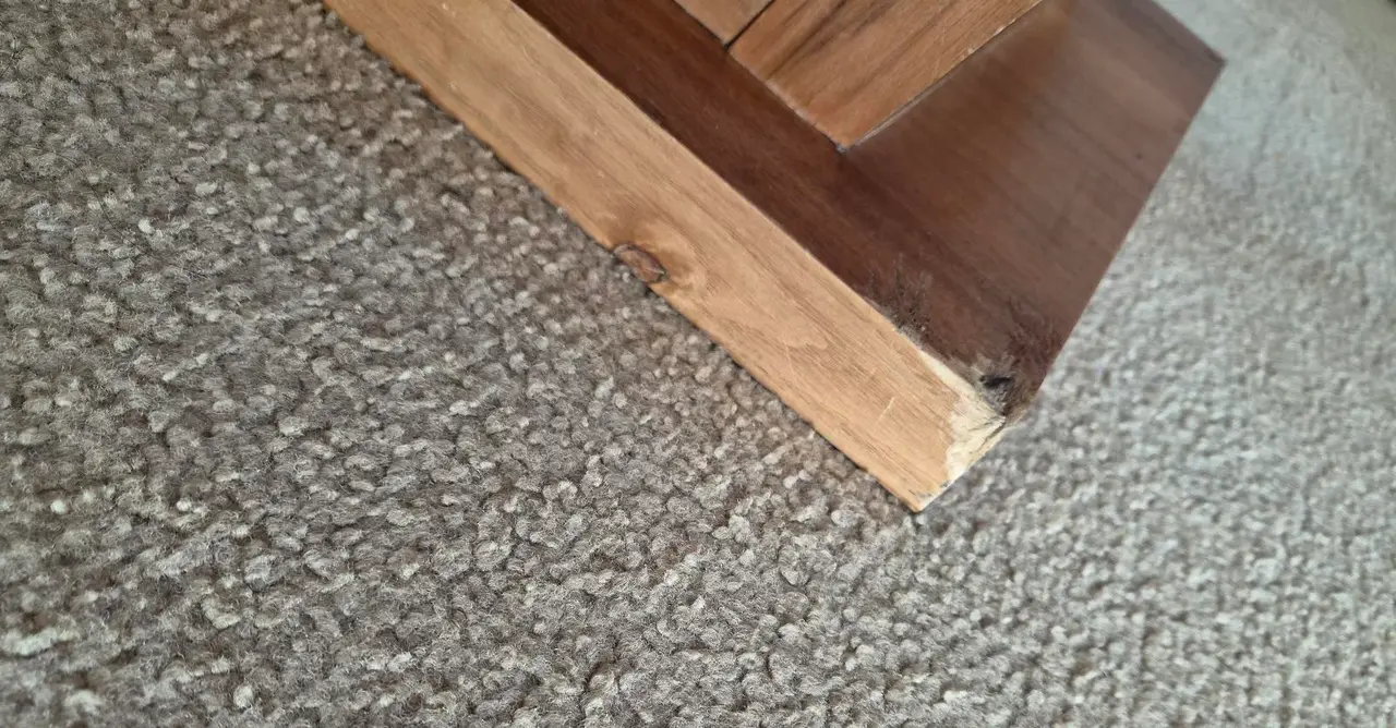 Solid wood coffee table – photo 4