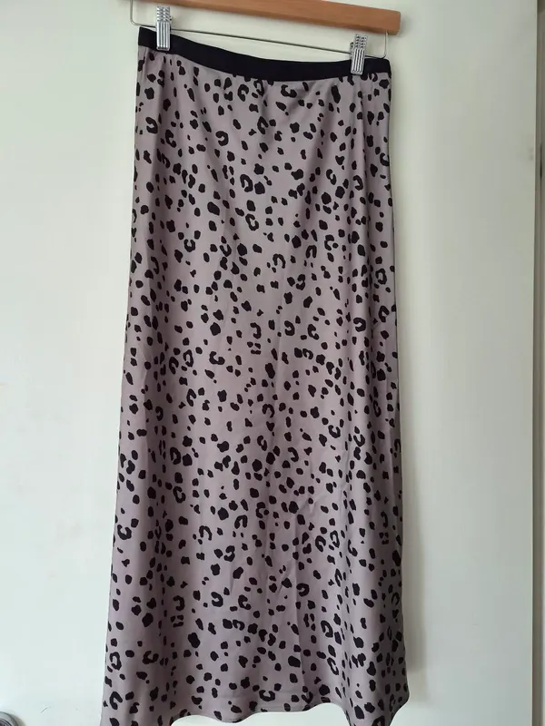 Midi satin skirt