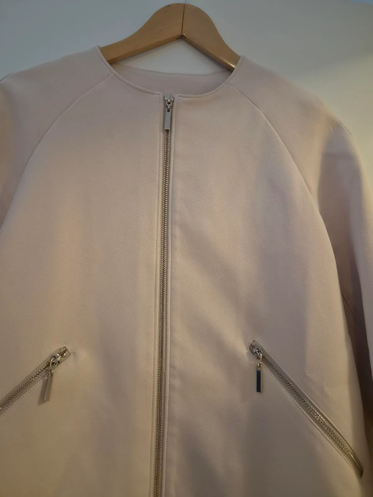Collarless front zip-coat – photo 2