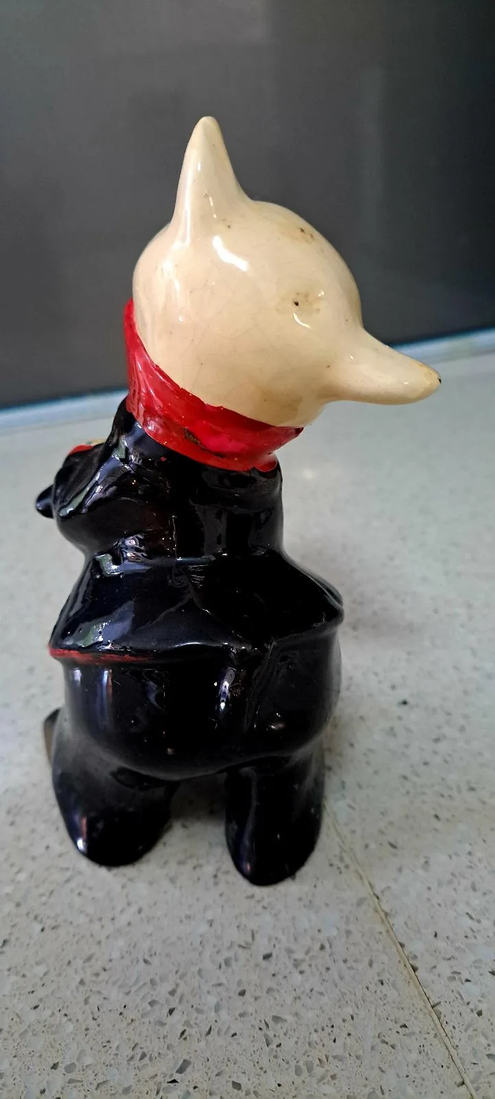 2 little pig ashtrays — photo 8